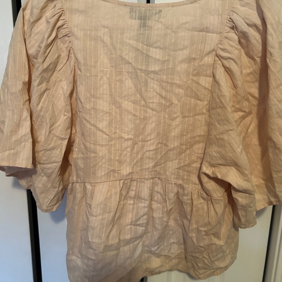 Trixxi Tan Puff Sleeve Blouse - Picture 2 of 2